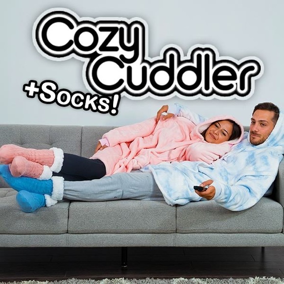Cozy Cuddler wearable blanket pink with Matching Socks One size - Picture 12 of 12